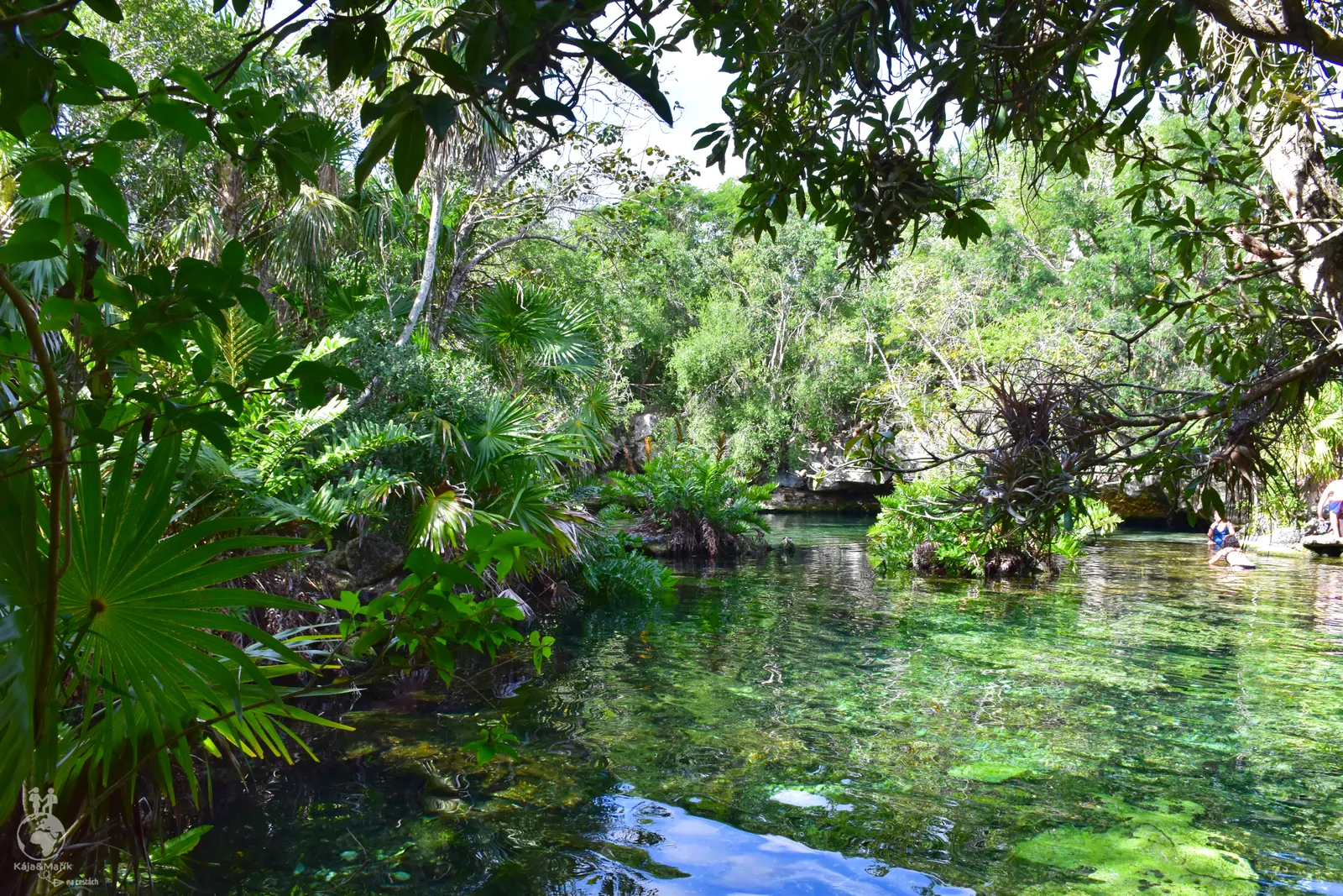 Cenote Azul