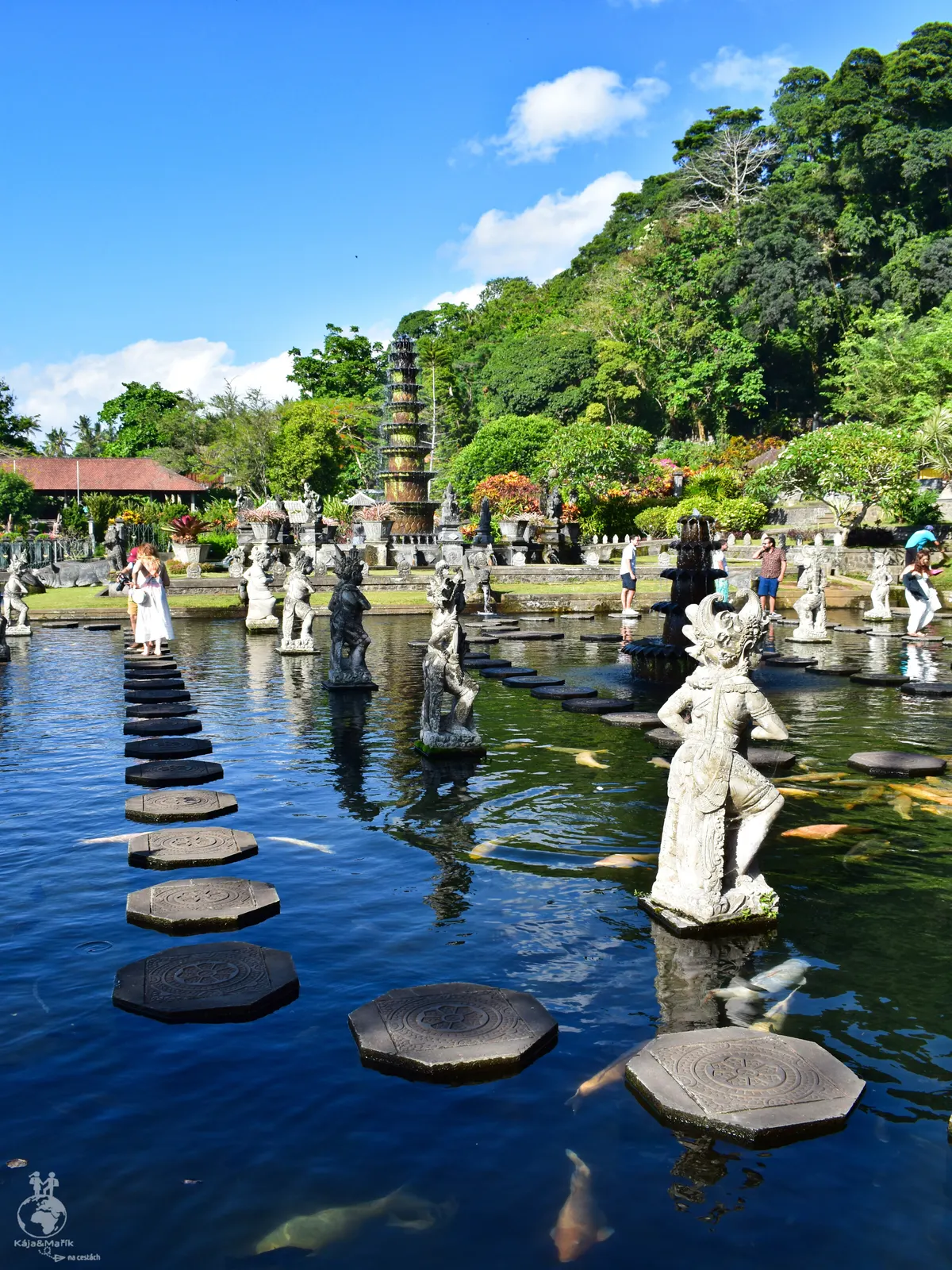 Chrám Taman Tirta Gangga